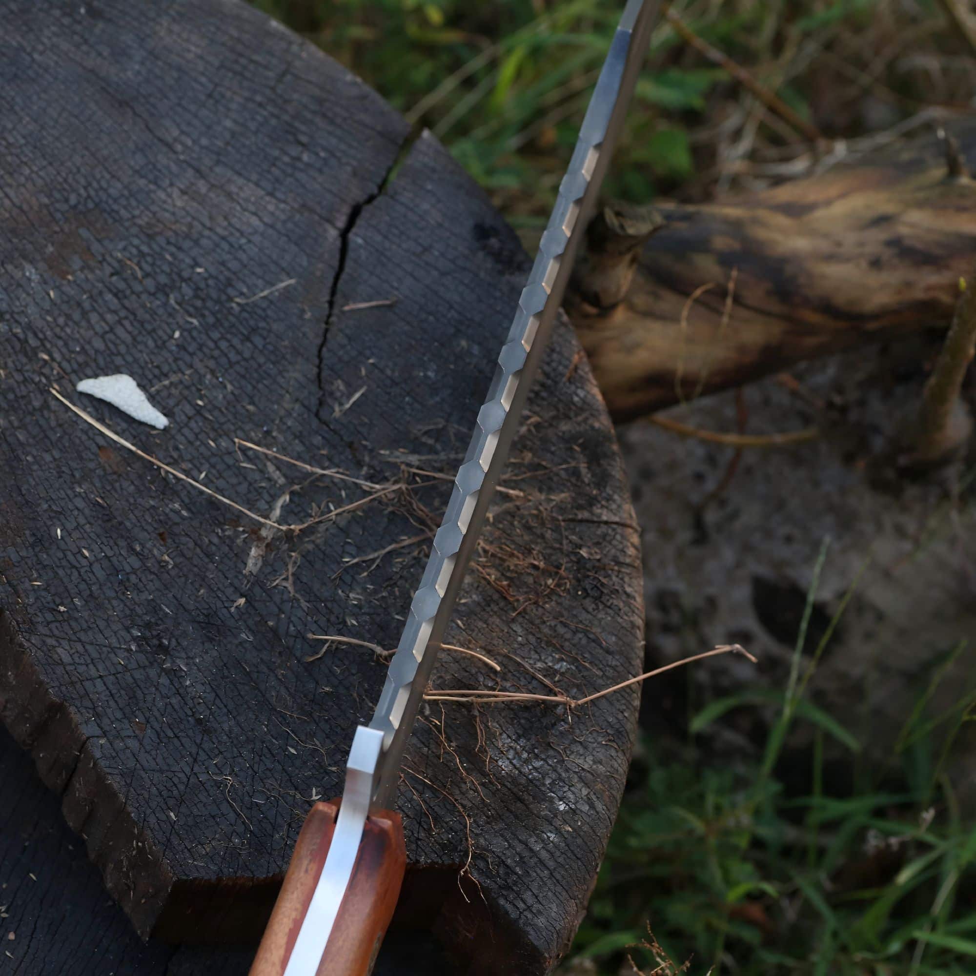 Ac031 long survival machete spine