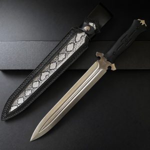 Ac042 kort sverd i samlerkvalitet med full tange1